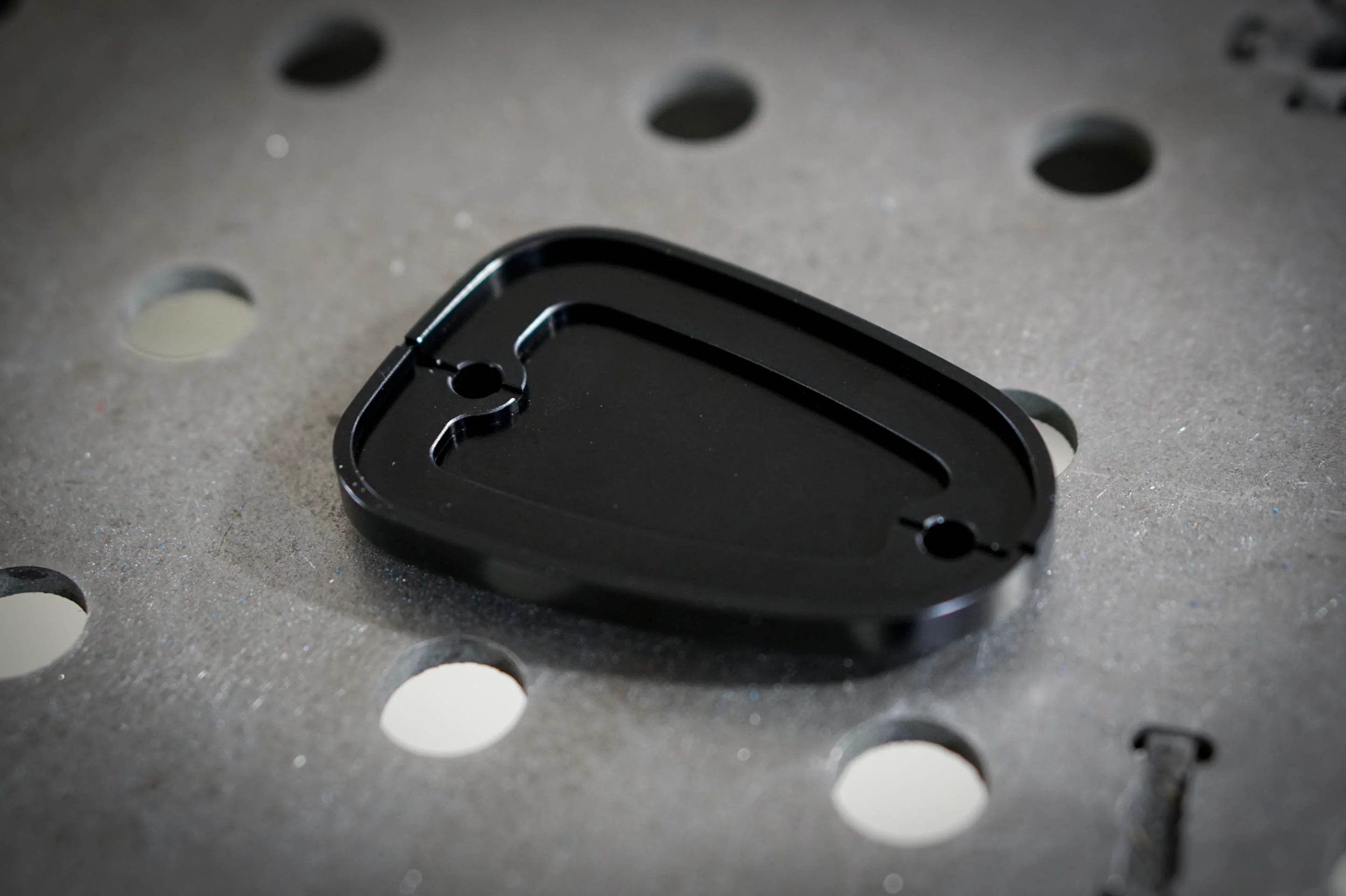 Brogue Machined Brake Fluid Reservoir Master Cylinder Cap - Triumph Classics - Image 8