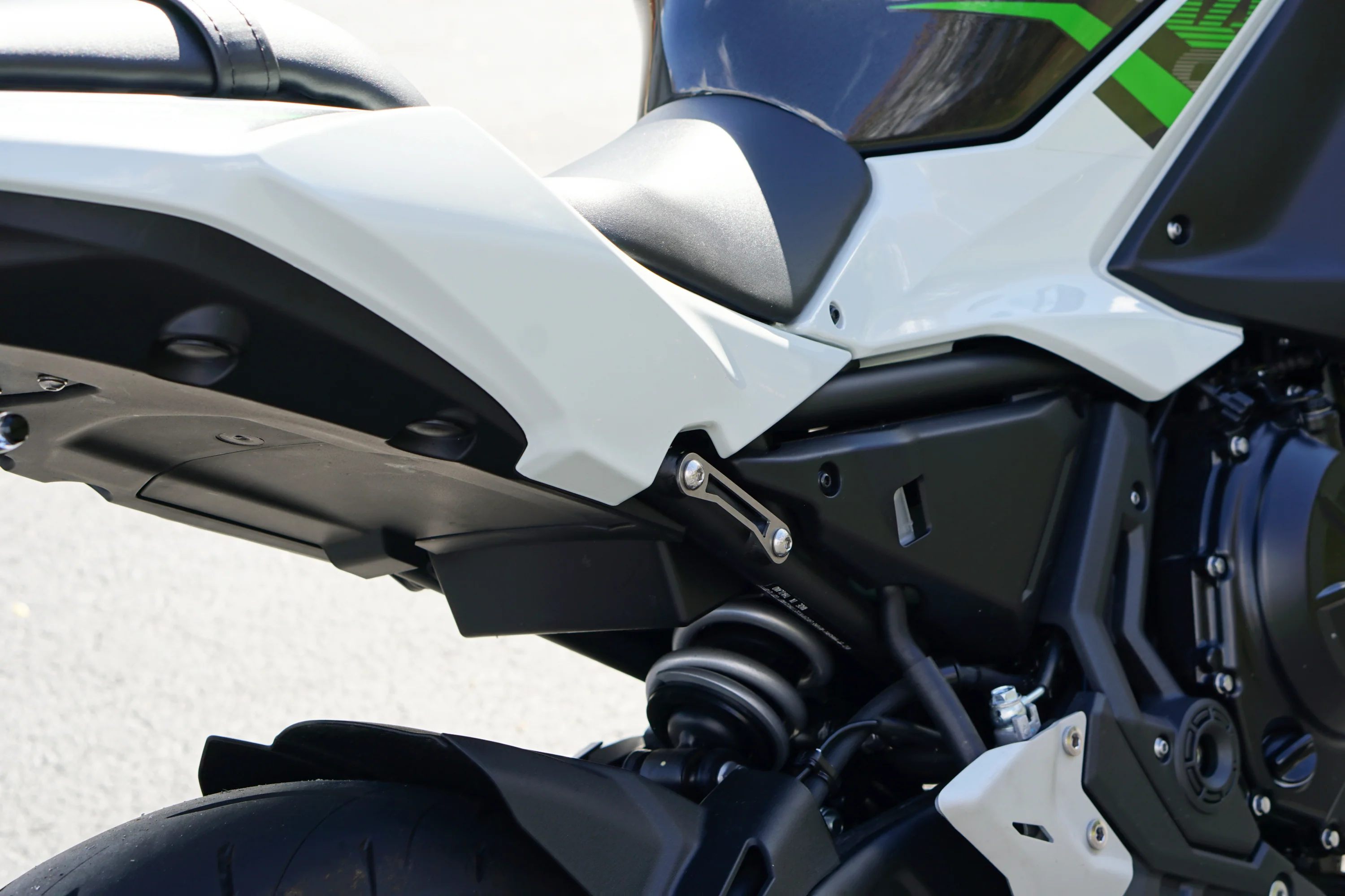 Kawasaki Ninja 650 / Z650 2017-2026 Footrest Blanking Plate Kit - Image 4