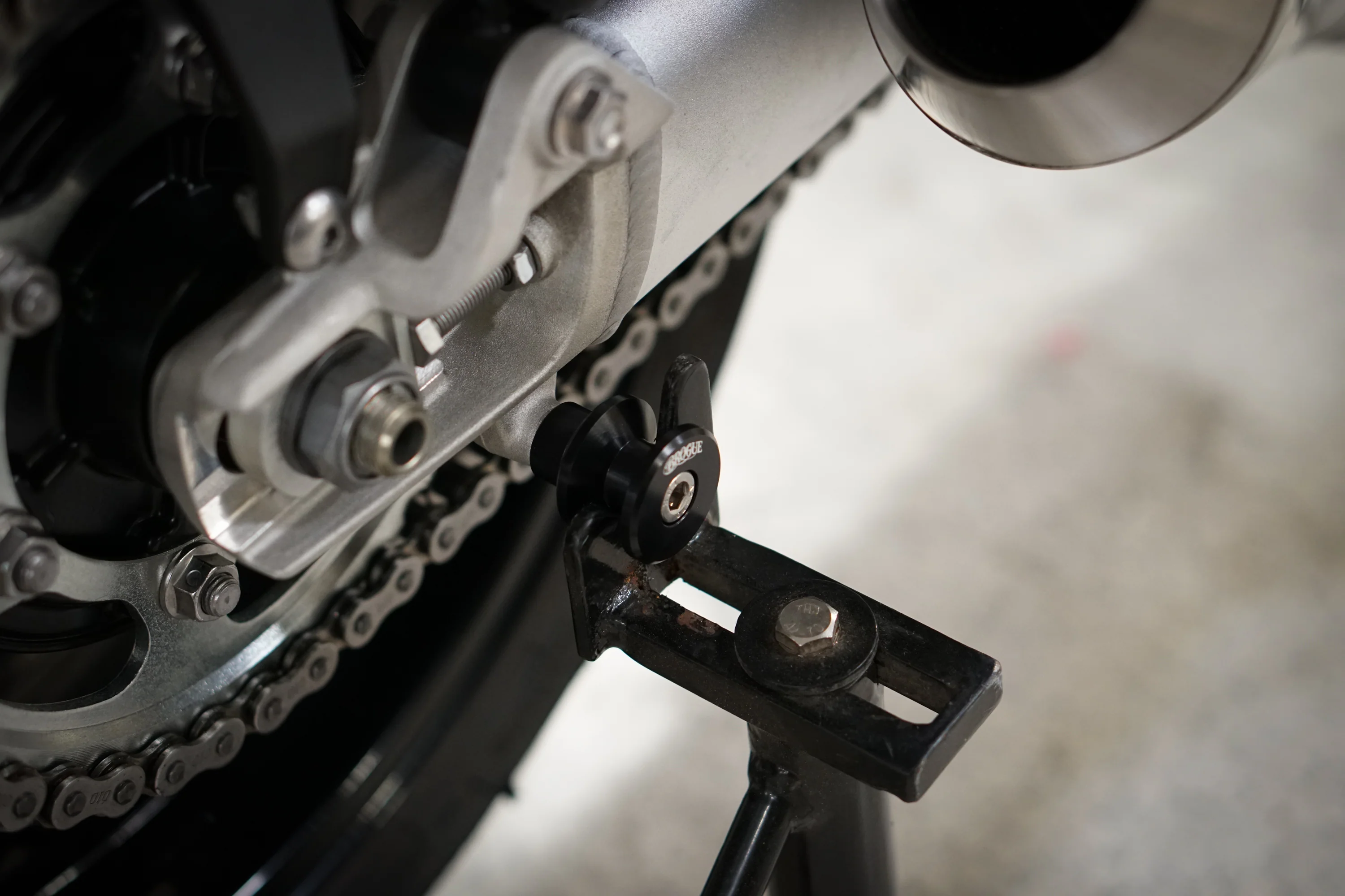 Swingarm Paddock Stand Bobbin Spools - M8 Thread - Brogue Moto - Universal - Image 6