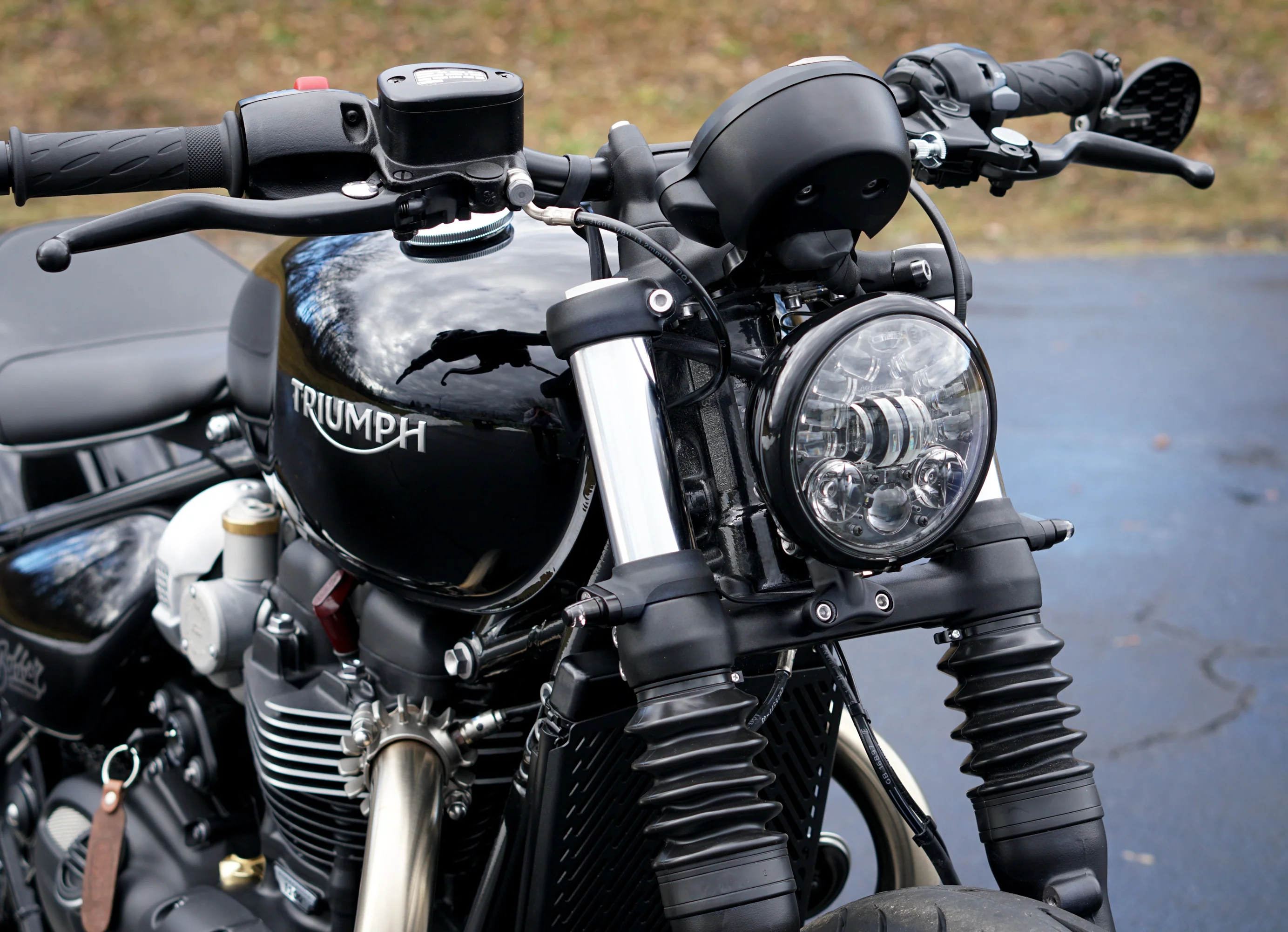 Triumph Bobber - Speedmaster - JW Speaker Adaptive Plug & Play Headlight Kit - Image 9