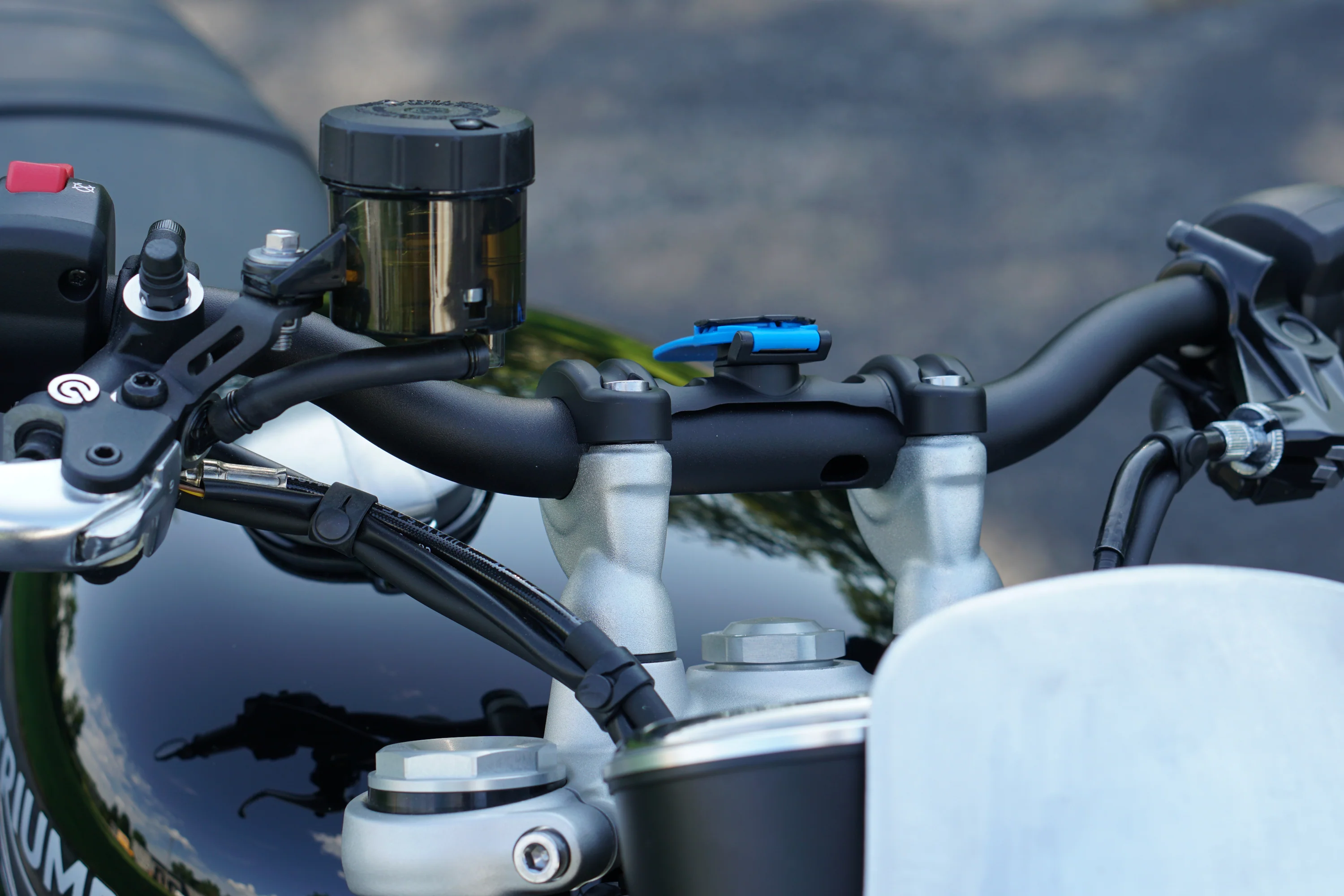 Triumph Speed Twin 1200 & RS 2019 - 2026 - Quad Lock Handlebar Machined Top Clamp Mount - Brogue Moto - Image 7