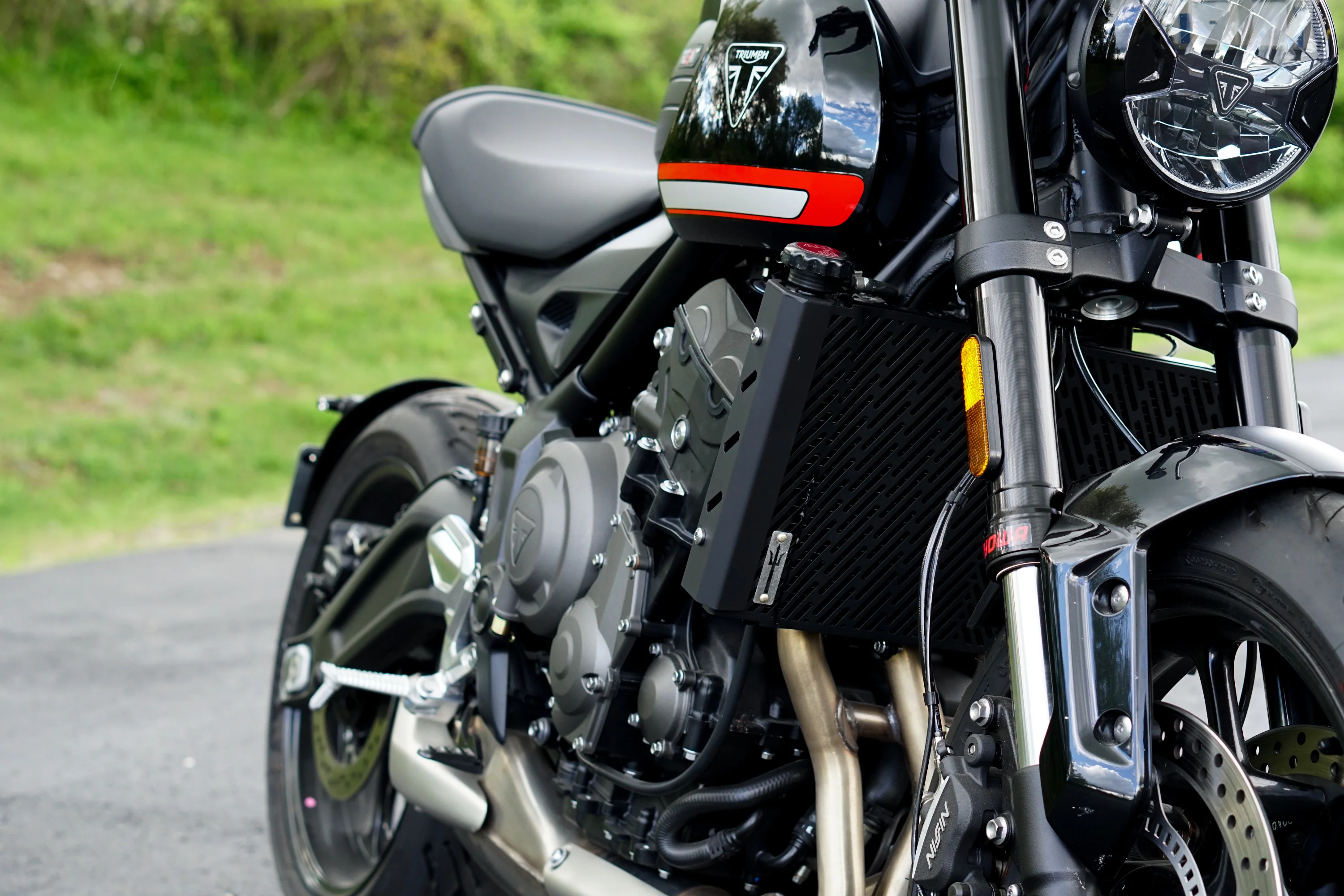 Triumph Trident 660 Front Radiator Guard - Image 9