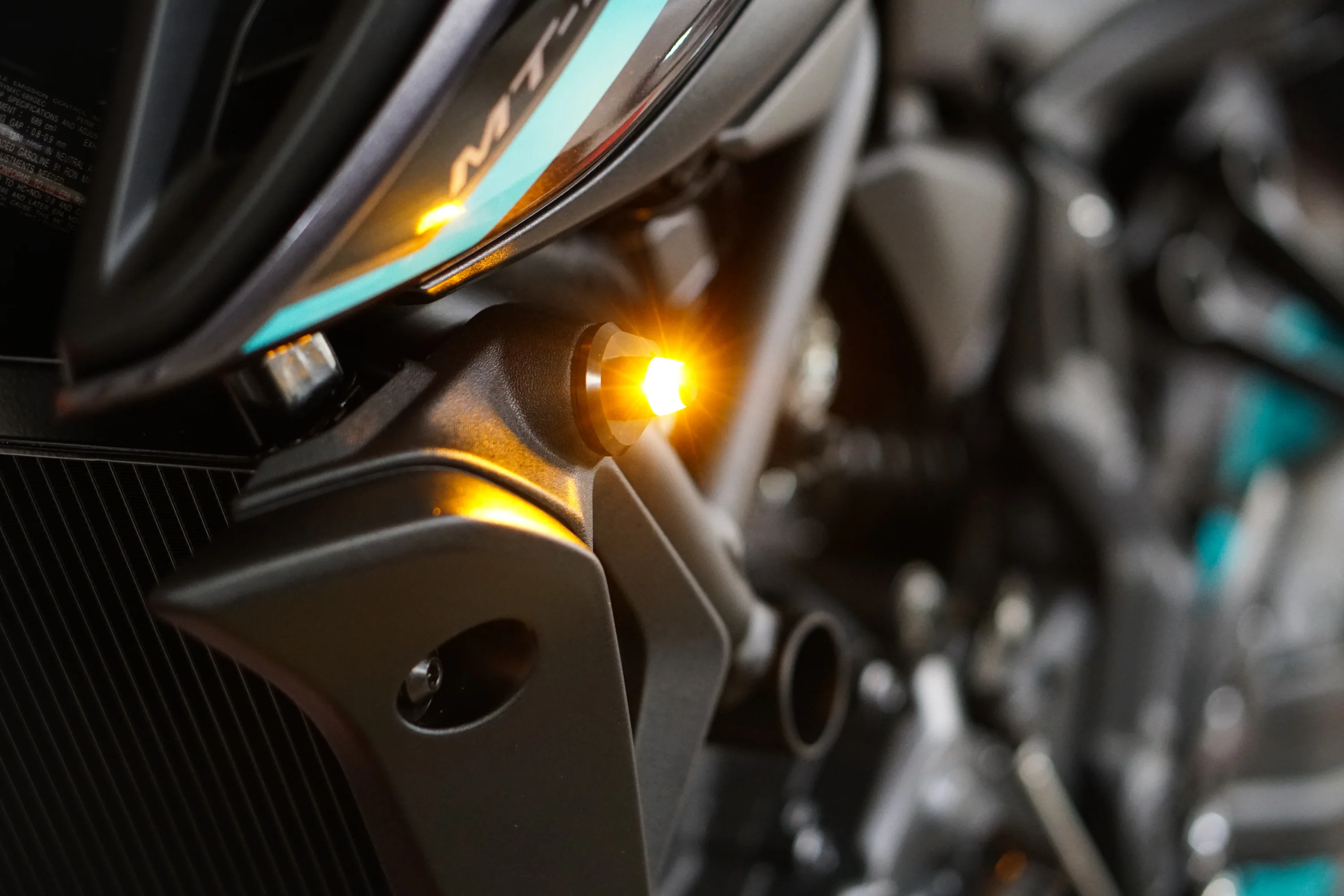 Yamaha MT-10 Front Machined Turn Signal Plate Adapter Kits 2016-2026 - Image 11